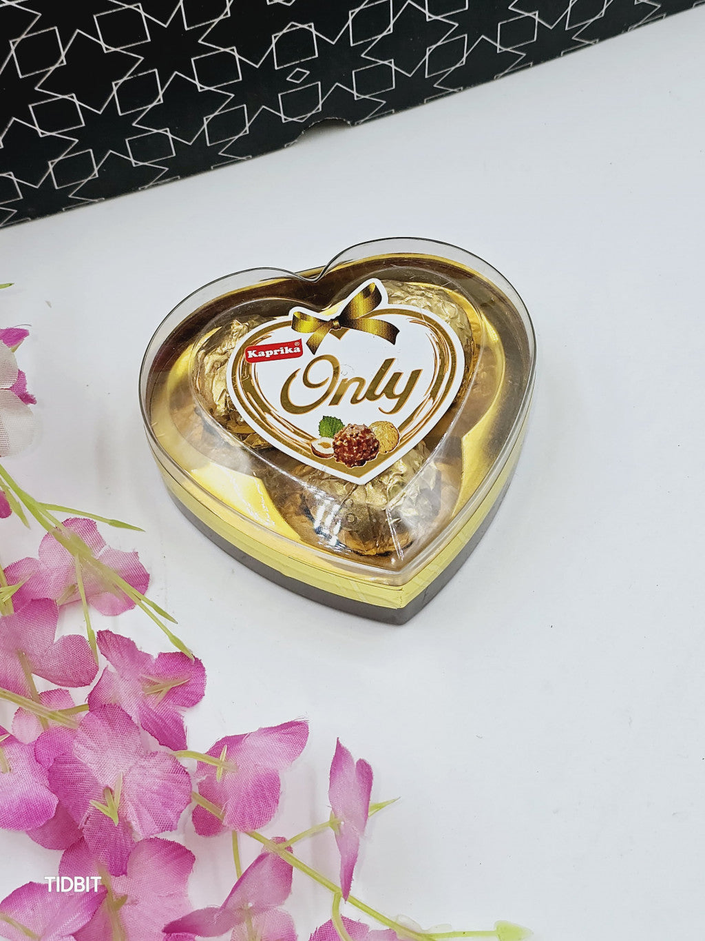 The Classic Charm Box