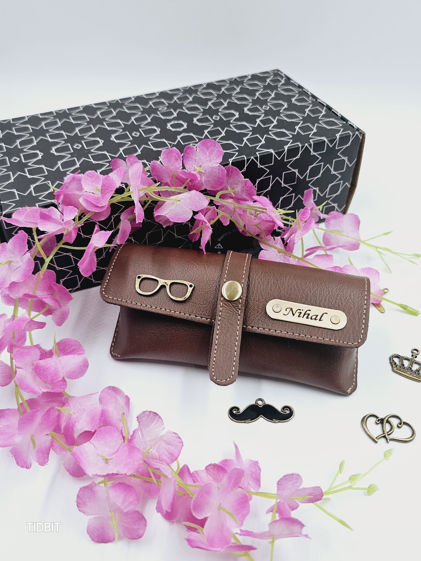 EYEWEAR CASE