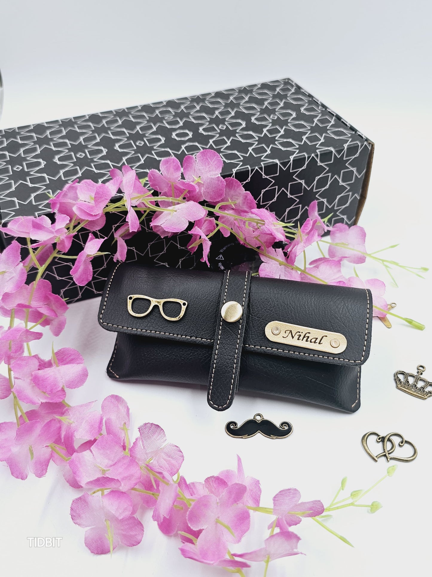EYEWEAR CASE