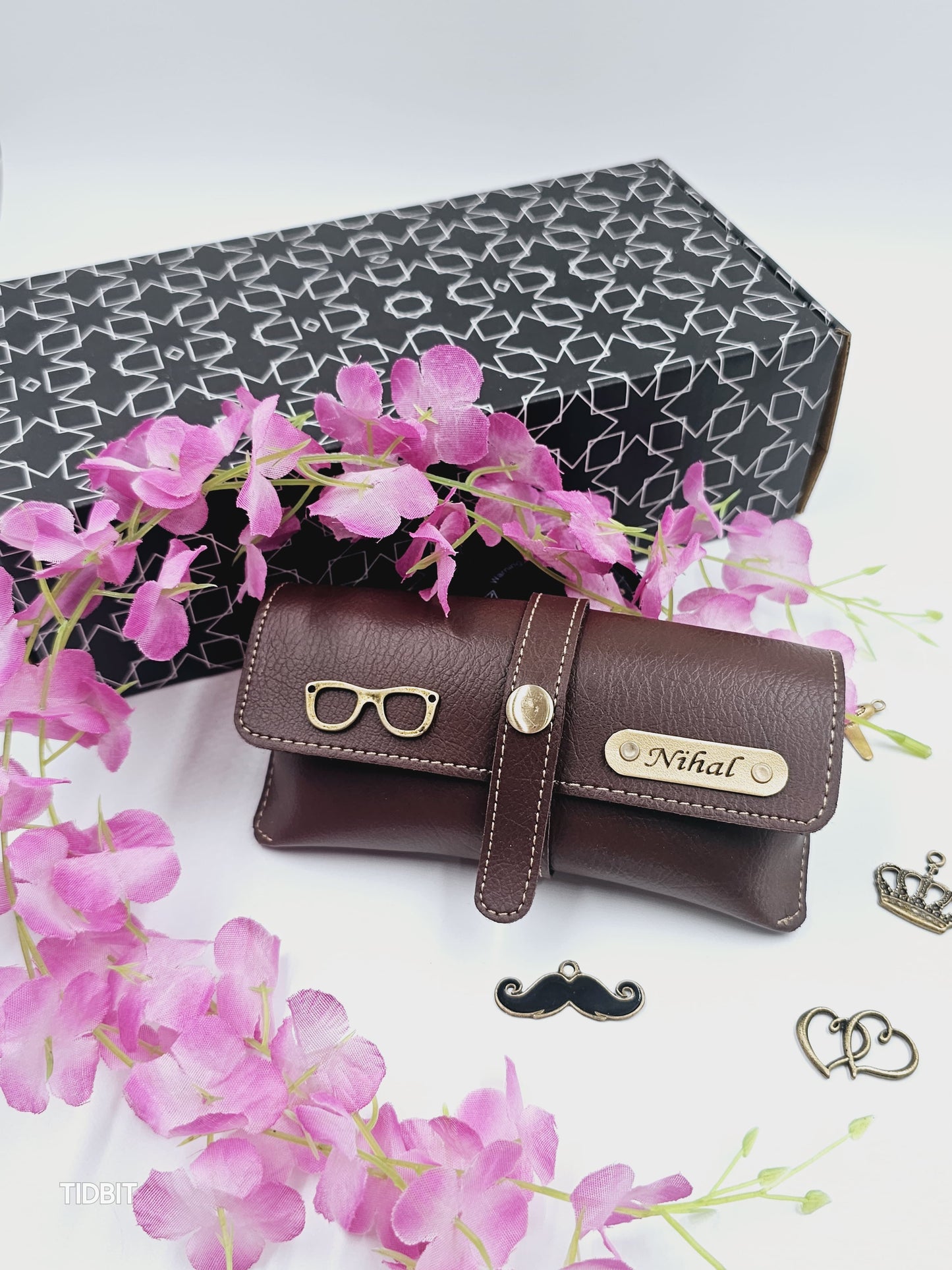EYEWEAR CASE
